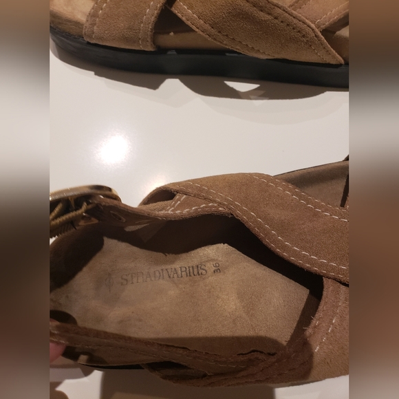 Brown Suede Sandals Women Size 36. Or 5.5-6 stradivarius - Picture 2 of 6